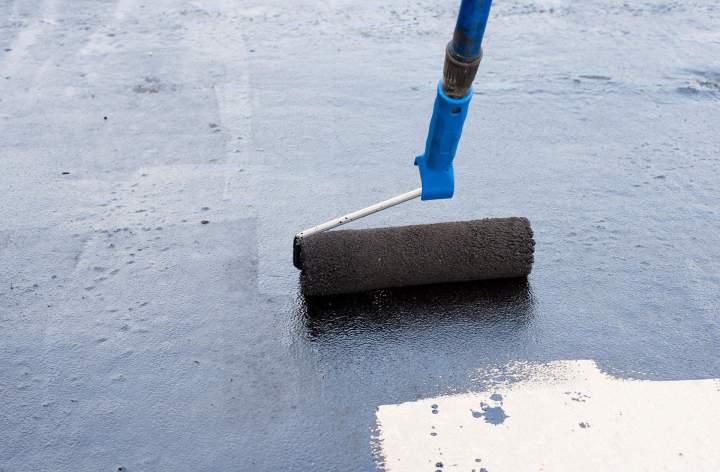 Gamme technique de résines pour stratification et réparations durables.